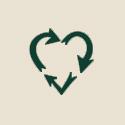 Grafik eines grünen Herzens mit Pfeilen.